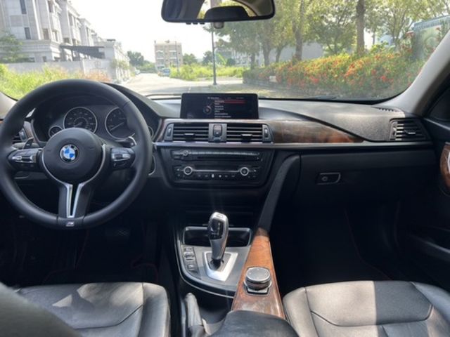 BMW寶馬 328I  第8張相片