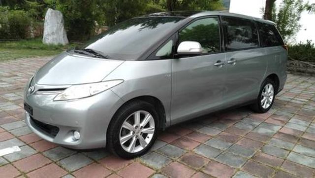 TOYOTA豐田 PREVIA  第1張相片