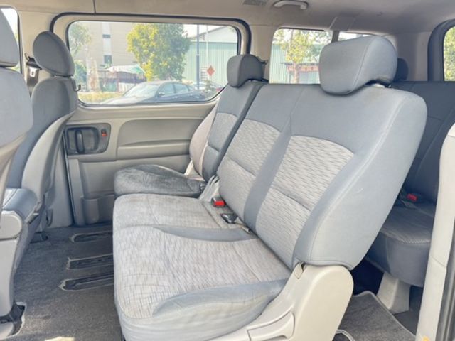 HYUNDAI現代 STAREX  第10張相片