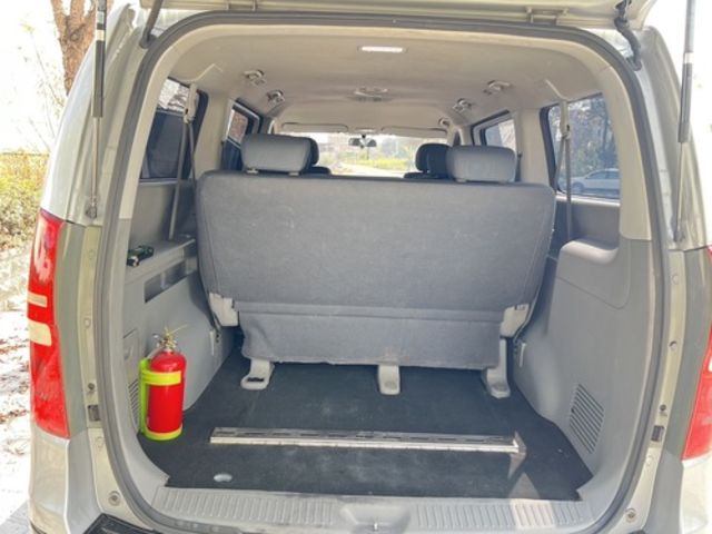 HYUNDAI現代 STAREX  第11張相片