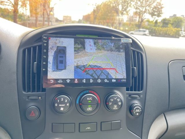 HYUNDAI現代 STAREX  第12張相片
