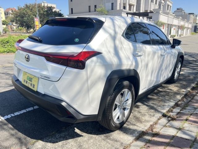 LEXUS凌志 UX250H  第5張相片