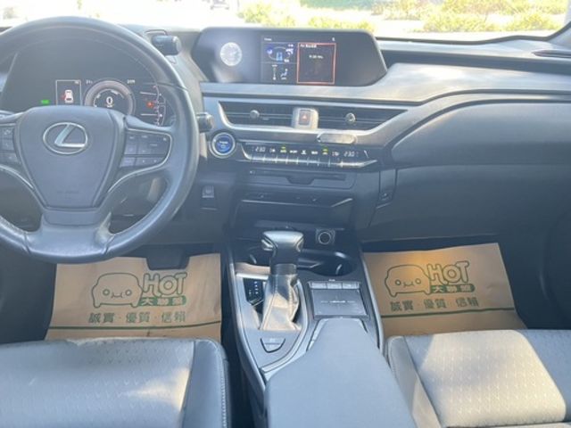 LEXUS凌志 UX250H  第10張相片