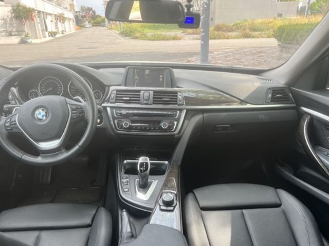 BMW寶馬 320I  第9張相片