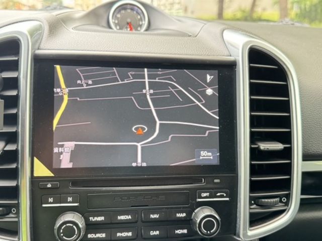 PORSCHE保時捷 CAYENNE  第14張相片