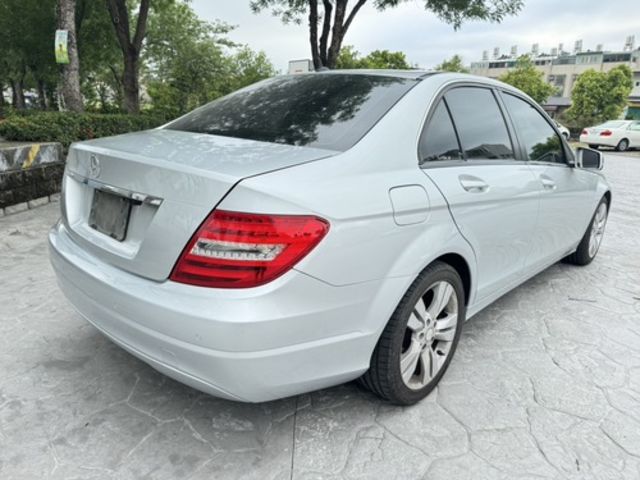 M-BENZ賓士 C180  第5張相片