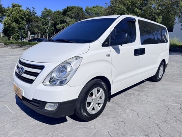 HYUNDAI現代 STAREX  第1張相片