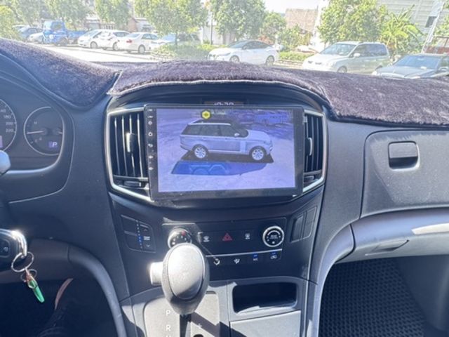 HYUNDAI現代 STAREX  第16張相片