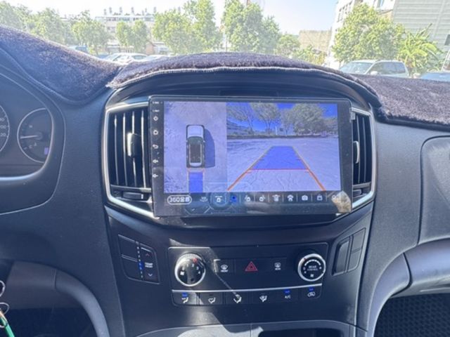 HYUNDAI現代 STAREX  第18張相片