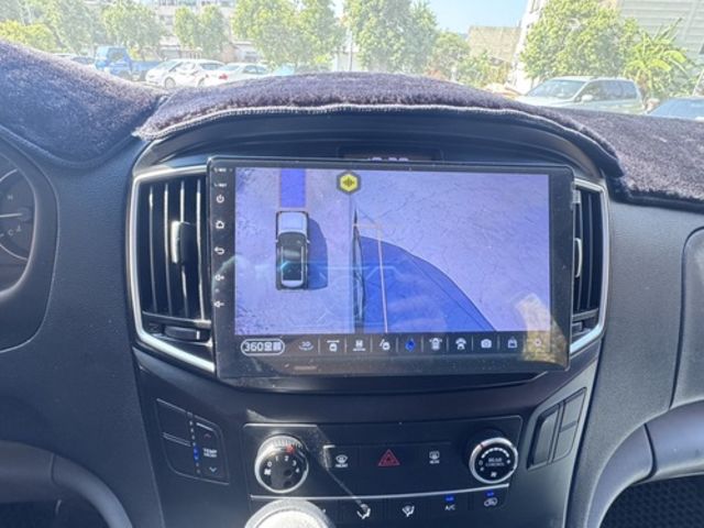 HYUNDAI現代 STAREX  第19張相片