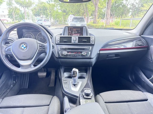 BMW寶馬 118I  第10張相片