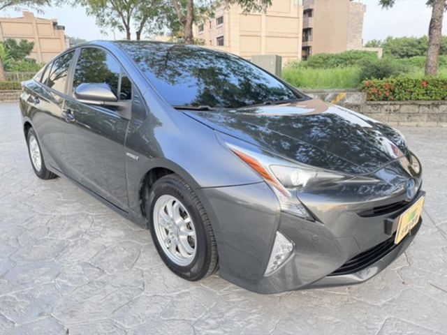 TOYOTA豐田 PRIUS  第3張相片