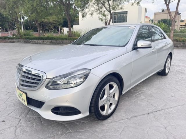 M-BENZ賓士 E200  第1張相片