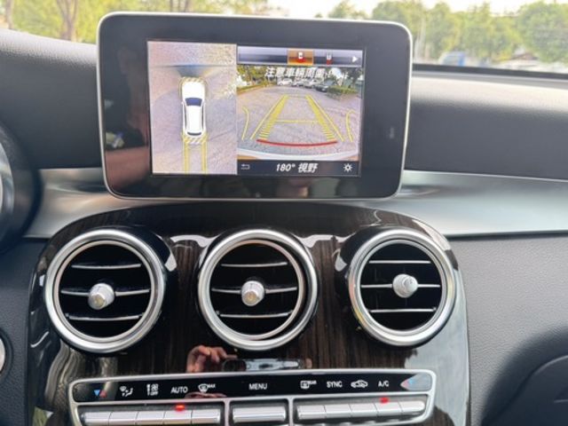 M-BENZ賓士 E200  第10張相片
