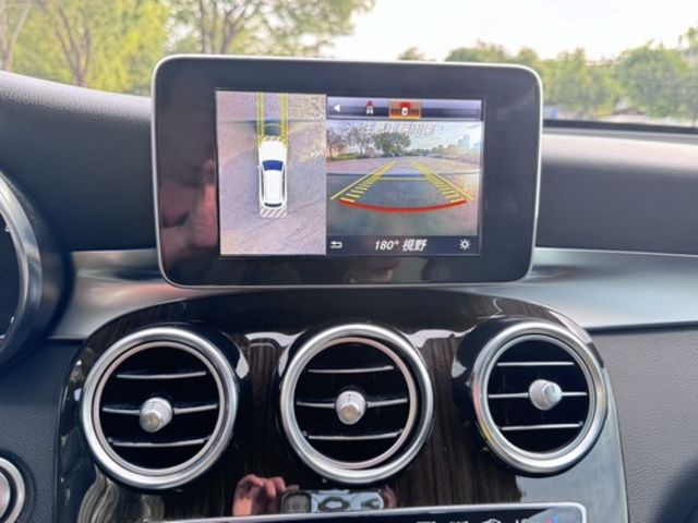 M-BENZ賓士 E200  第11張相片