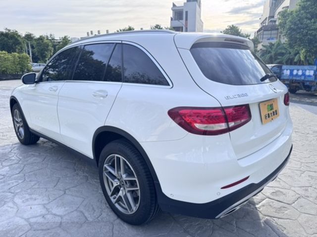 M-BENZ賓士 GLC300  第6張相片