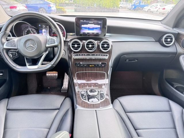 M-BENZ賓士 GLC300  第9張相片