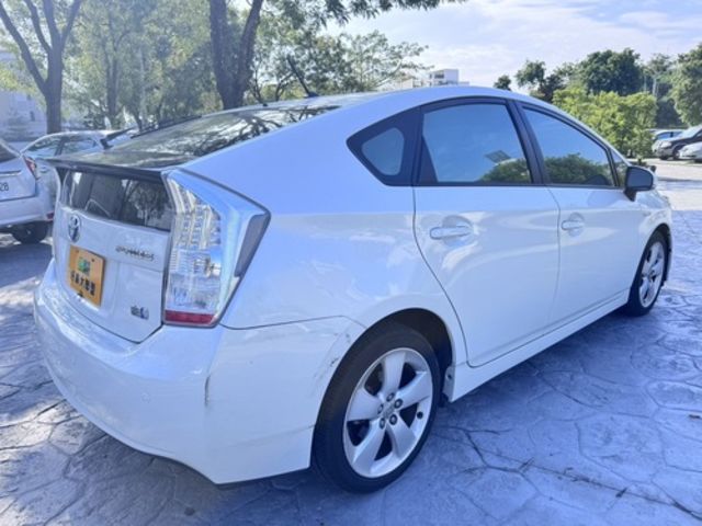 TOYOTA豐田 PRIUS  第2張相片