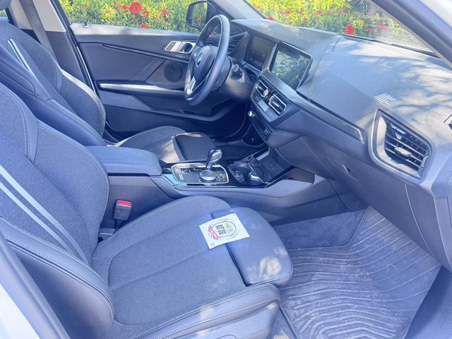 BMW寶馬 118I  第7張相片