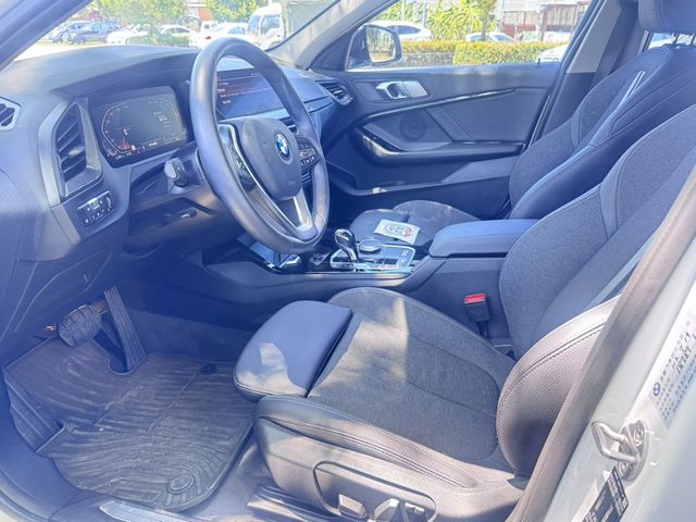 BMW寶馬 118I  第8張相片