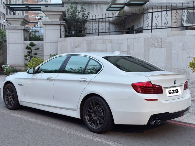 TOYOTA豐田 PRIUS  第3張相片