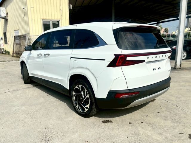 HYUNDAI現代 SANTA FE  第2張相片