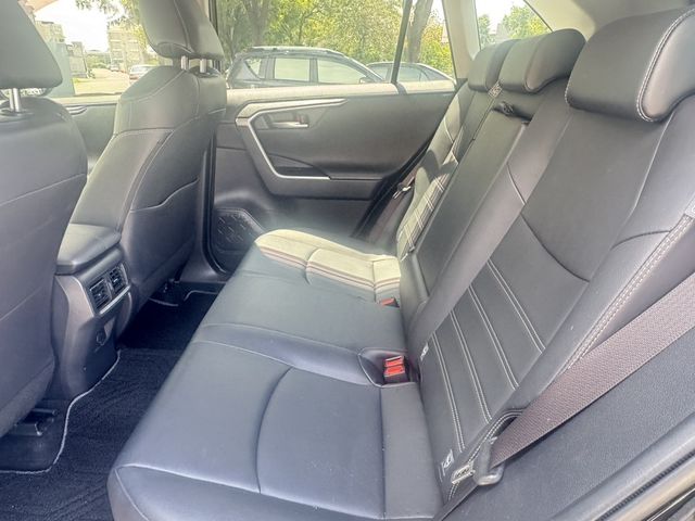 TOYOTA豐田 RAV4  第9張相片