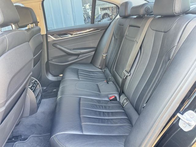 BMW寶馬 530I  第6張相片