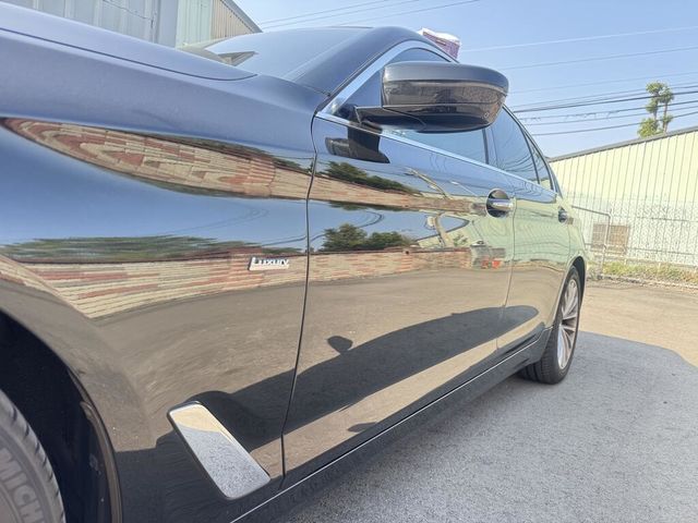 BMW寶馬 530I  第9張相片