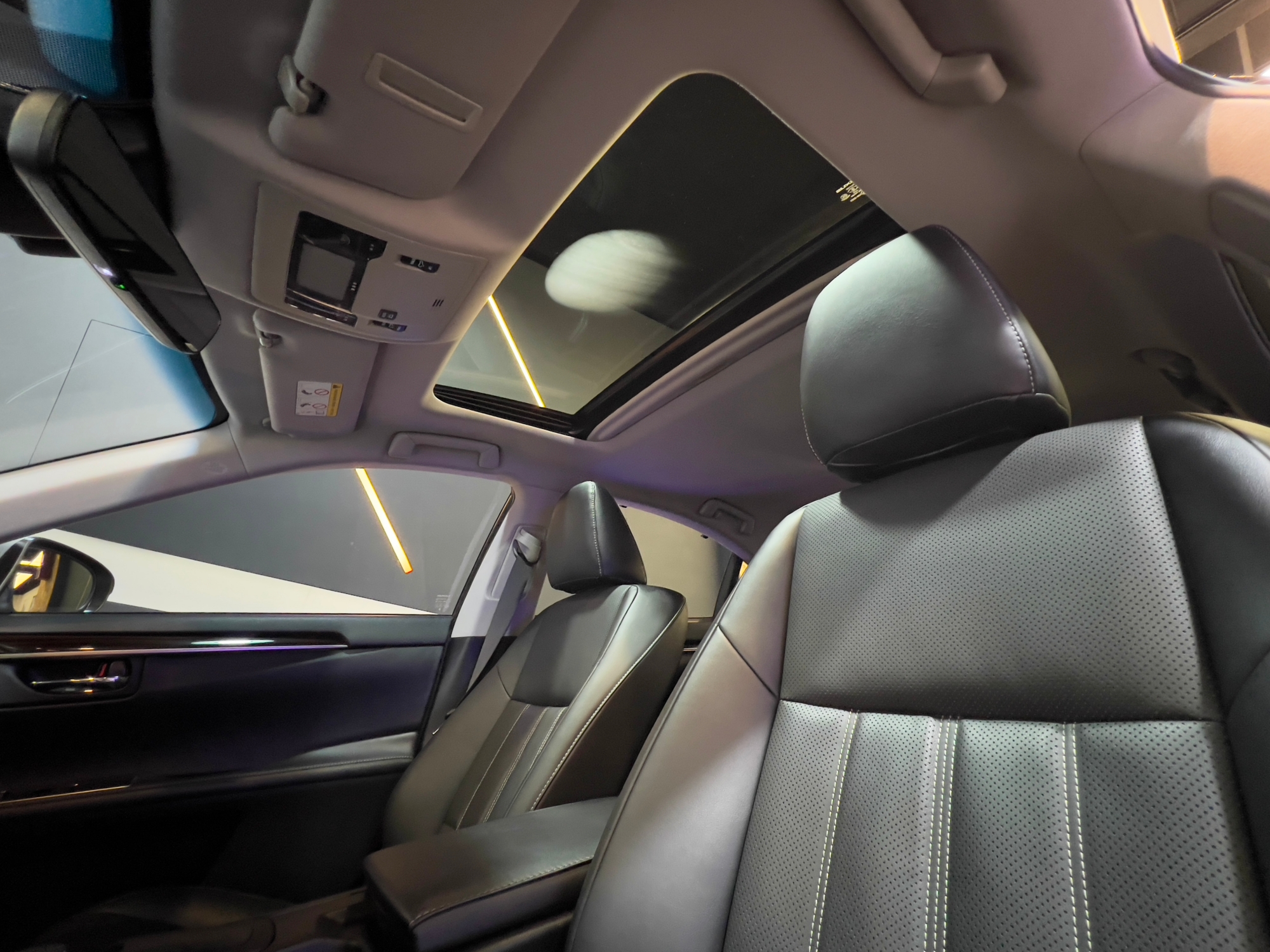 2016 Lexus ES200 頂級版  第17張相片