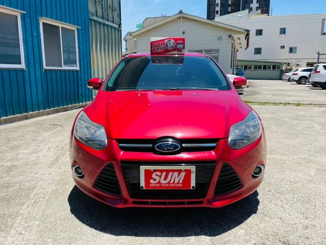 2.0S汽油運動型/雙前座賽車椅/里程跑少/天窗/雙區恆溫/定速巡航/循跡防滑/藍芽/斜坡起步輔助/光感應頭燈雨滴感應  第2張相片