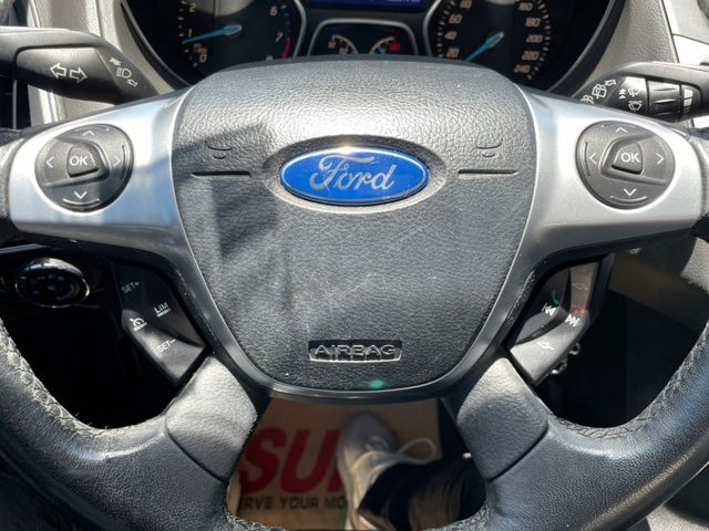 2.0S汽油運動型/雙前座賽車椅/里程跑少/天窗/雙區恆溫/定速巡航/循跡防滑/藍芽/斜坡起步輔助/光感應頭燈雨滴感應  第8張相片