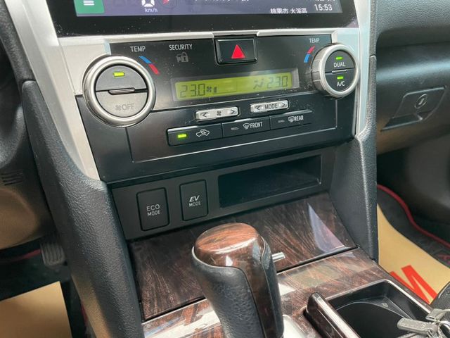高CP值油電/LED頭燈/IKEY/摸門/電動椅/雙區恆溫/導航/倒車顯影/定速巡航/方向盤快控/後座出風口  第10張相片