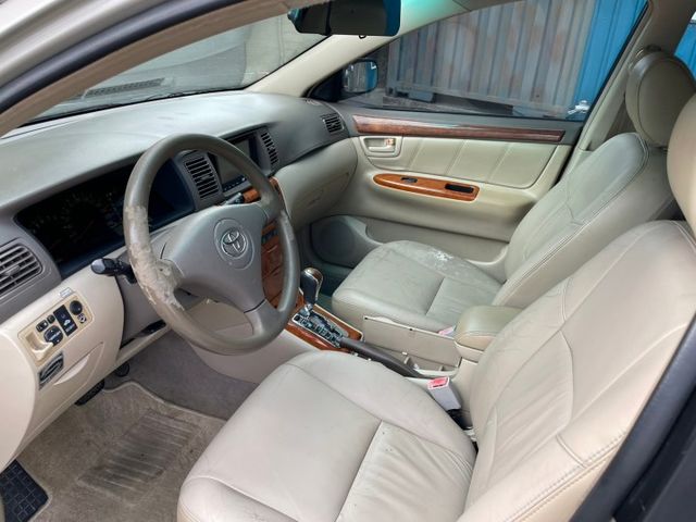 優質代步車/里程僅跑17萬/引擎變速箱機能件正常/冷氣涼/外觀普普也可烤漆翻新  第5張相片