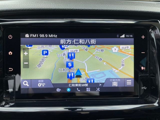 極稀有頂規豪華版/低里程/IKEY/原廠CARPLAY/藍芽/導航/倒車顯影/抬頭顯示/胎壓偵測/前方駐車雷達  第11張相片