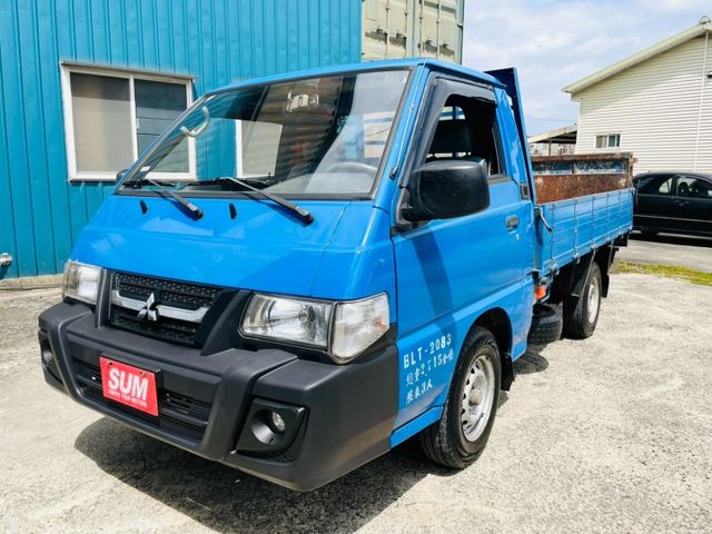 超優質賺錢發財貨車/油壓尾門/里程僅跑12 萬/電動窗/頭燈水平調整  第1張相片
