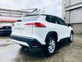 全車原版件內裝氣氛佳/IKEY摸門/ACC跟車/AEB自動緊急煞車/方向盤快控鍵/頭燈水平調整/恆溫/ISOFIX/胎偵  第17張縮圖