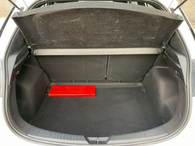 超優質神鴨/LED日行燈/頭燈水平調整/循跡防滑/斜坡起步輔助/ISOFIX/電收折後視鏡/胎壓偵測  第14張相片