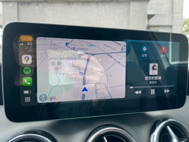 帥氣AMG外觀+夜色套件/211P動力充沛/LED頭燈/HK音響/盲點/全景天窗/換檔撥片/CARPLAY/雙前電熱椅  第9張相片