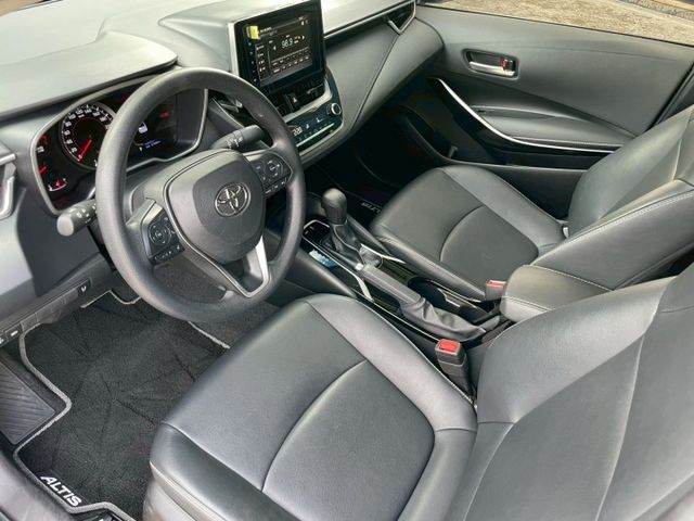 汽油豪華版/ACC主動跟車/車道偏離警示/車道維持輔助/AEB自動緊急煞車/方向盤快控/恆溫/藍芽/胎壓監控  第5張相片