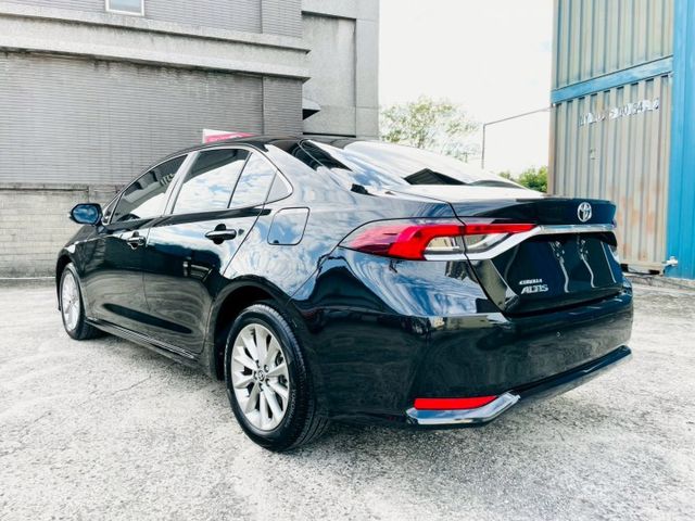 汽油豪華版/ACC主動跟車/車道偏離警示/車道維持輔助/AEB自動緊急煞車/方向盤快控/恆溫/藍芽/胎壓監控  第14張相片