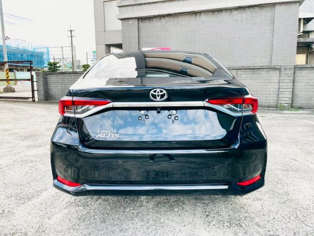 汽油豪華版/ACC主動跟車/車道偏離警示/車道維持輔助/AEB自動緊急煞車/方向盤快控/恆溫/藍芽/胎壓監控  第15張相片