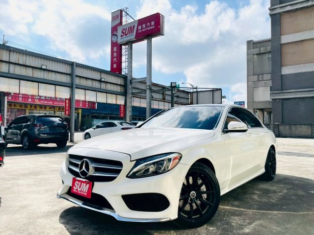 C300 4MATIC/AMG套件/IKEY摸門/全景天窗/柏林之音/換檔撥片/LED頭燈/盲點/導航/電熱椅/碰撞警示  第4張相片