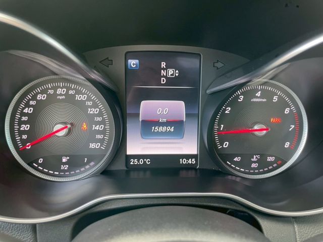 C300 4MATIC/AMG套件/IKEY摸門/全景天窗/柏林之音/換檔撥片/LED頭燈/盲點/導航/電熱椅/碰撞警示  第10張相片