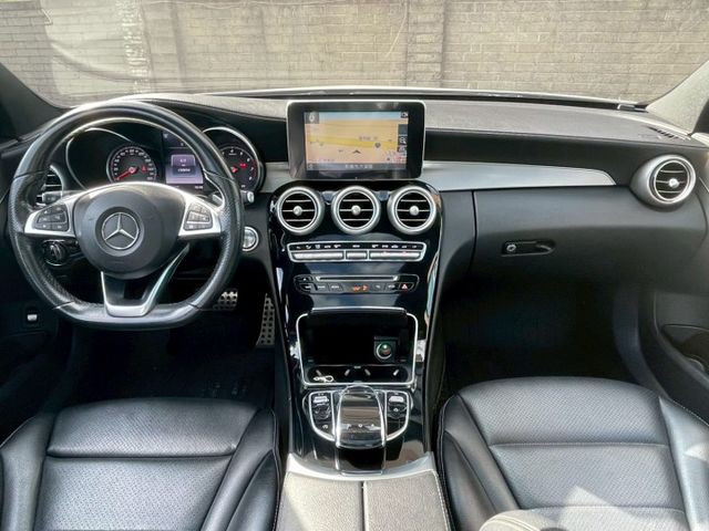 C300 4MATIC/AMG套件/IKEY摸門/全景天窗/柏林之音/換檔撥片/LED頭燈/盲點/導航/電熱椅/碰撞警示  第15張相片