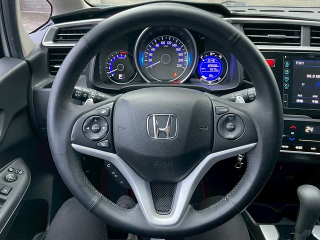 頂規S版 /定速巡航/換檔撥片/循跡防滑/斜坡起步輔助/胎壓監控/恆溫/導航/倒車顯影/電收折後視鏡  第7張相片