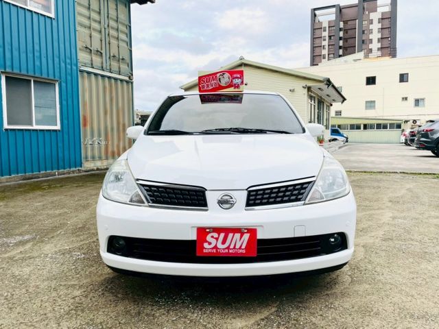 超低里程僅跑11萬優質代步車/IKEY免鑰匙/方向盤快控鍵/定速巡航/頭燈水平調整/倒車顯影/恆溫/車室內大空間  第2張相片