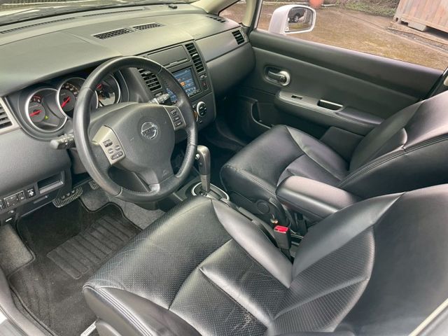 超低里程僅跑11萬優質代步車/IKEY免鑰匙/方向盤快控鍵/定速巡航/頭燈水平調整/倒車顯影/恆溫/車室內大空間  第5張相片