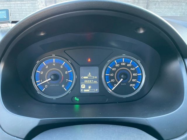 頂規晶鑽型/新車半價入手，生意成功大半/升級安卓影音/定速巡航/盲點/抬頭顯示/倒車顯影/藍芽/導航/電收折後視鏡  第10張相片