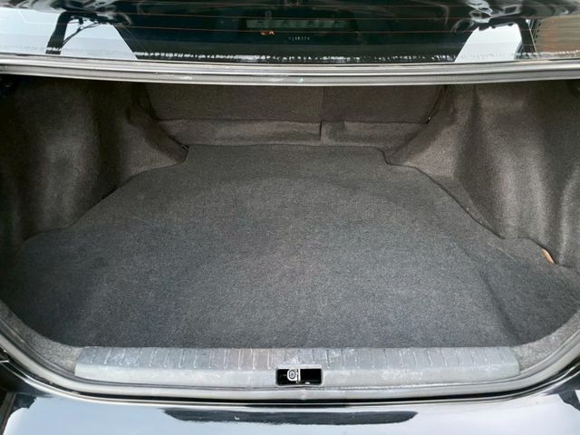 超優質神車傳三代開不壞/底盤安靜冷氣超冷/升級安卓大影音/HID頭燈/駕駛座電動椅/恆溫/天窗/抬頭顯示/自動大燈/倒顯  第14張相片